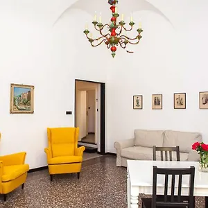 Casa Carducci - Spacious Historical Close To The Imperia